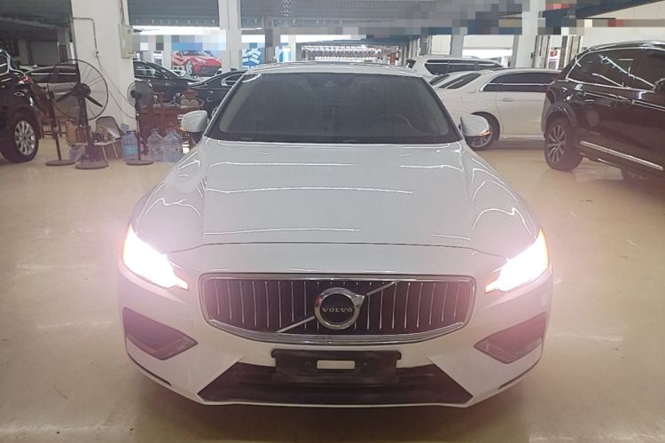 Used Volvo S60 2021 T3 SmartDrive Luxury Edition Front