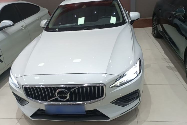 Used Volvo S60 2021 T4 Zhiyi Luxury Edition Front