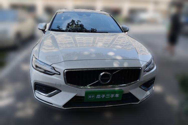 Used Volvo S60 2021 T4 Zhiyi Luxury Edition Front