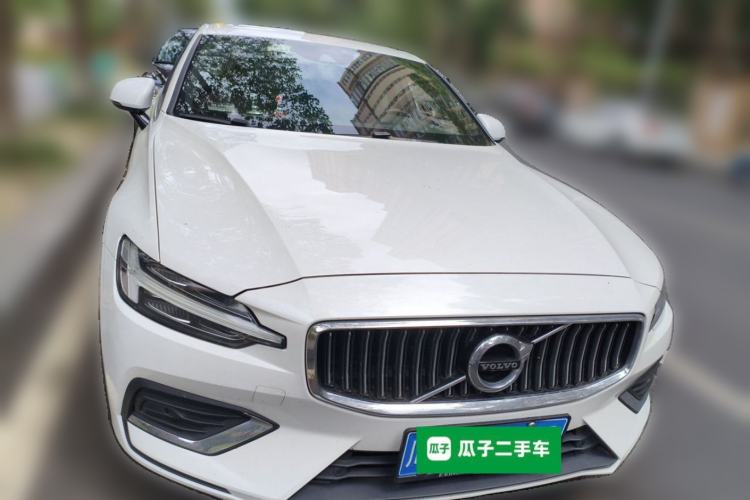 Used Volvo S60 2021 T4 Zhiyi Luxury Edition Front