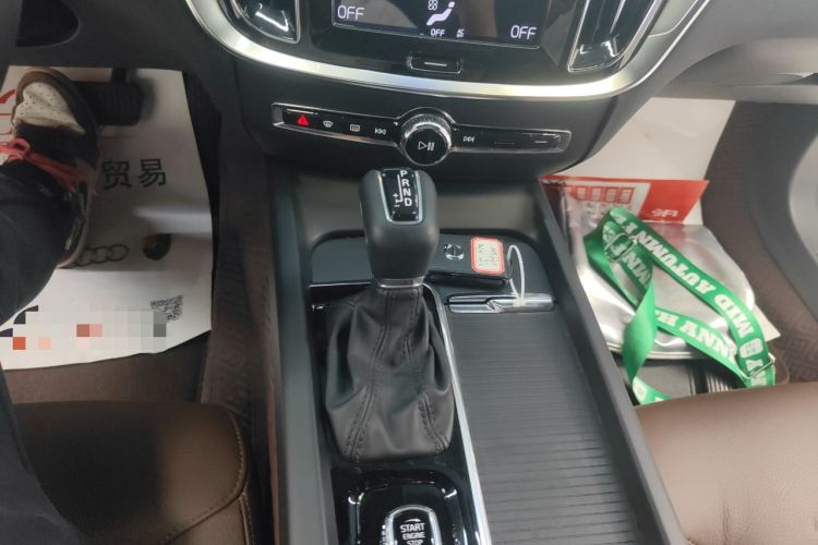 Used Volvo S60 2021 T4 Zhiyi Luxury Edition Gear Lever