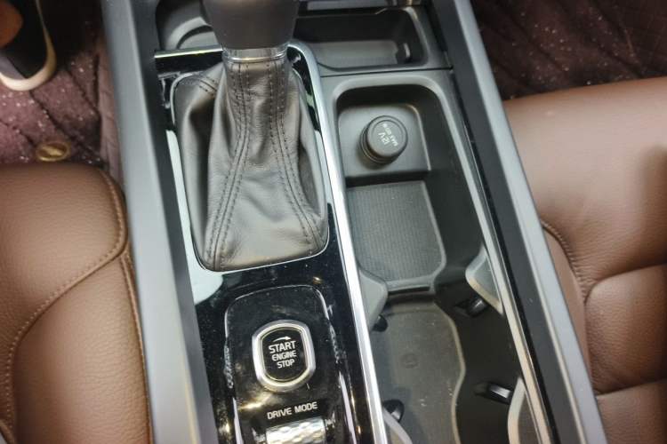 Used Volvo S60 2021 T4 Zhiyi Luxury Edition Gear Lever