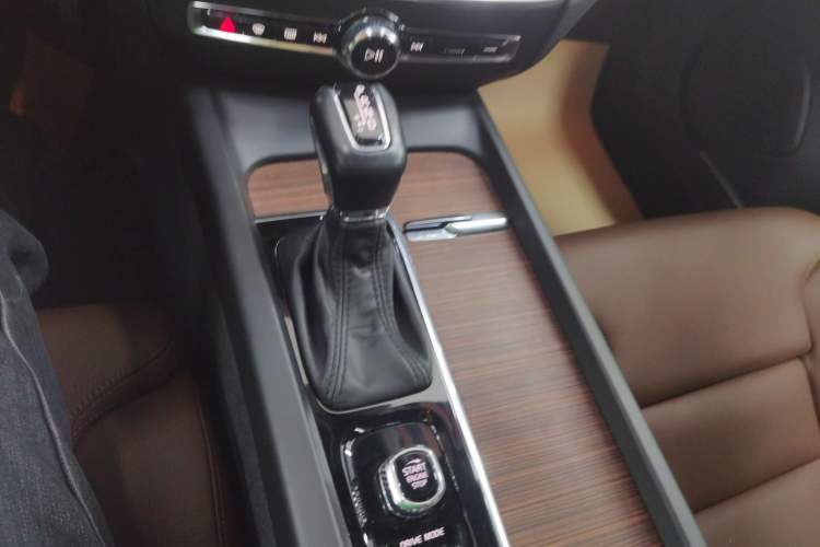 Used Volvo S60 2021 T4 Zhiyuan Luxury Edition Gear Lever