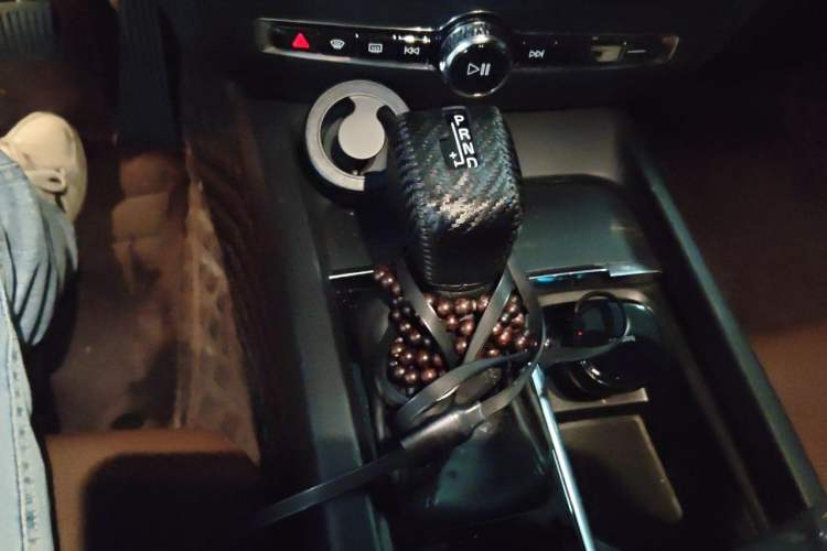 Used Volvo S60 2021 T4 Zhiyi Luxury Edition Gear Lever