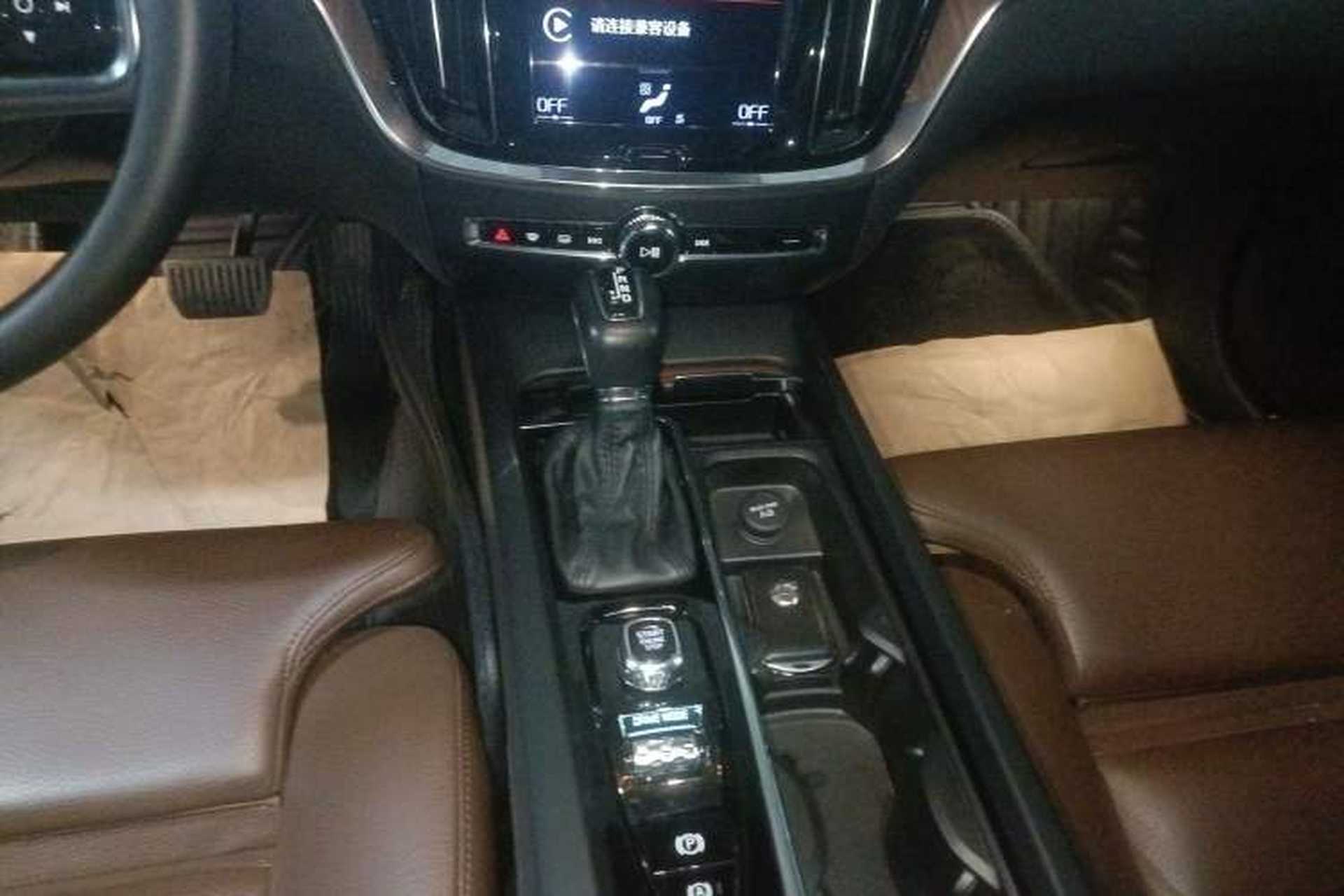 Used Volvo S60 2021 T4 Zhiyuan Luxury Edition Gear Lever