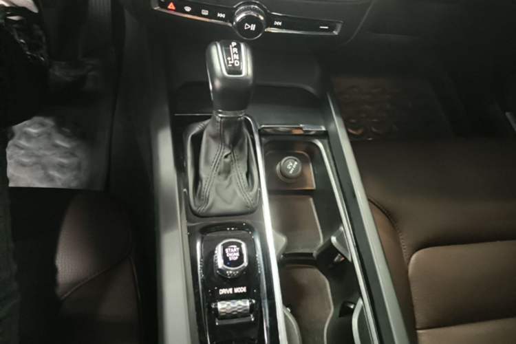 Used Volvo S60 2021 T4 Zhiyi Luxury Edition Gear Lever
