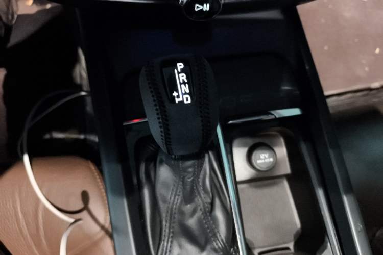Used Volvo S60 2021 T4 Zhiyi Luxury Edition Gear Lever