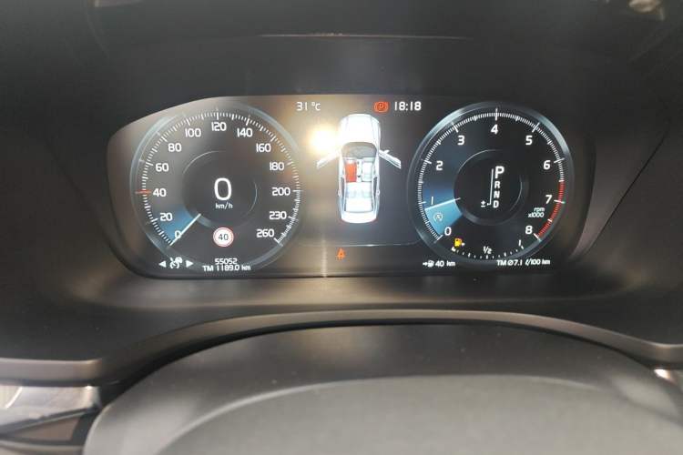 Used Volvo S60 2021 T4 Zhiyuan Sport Edition Instrument Cluster