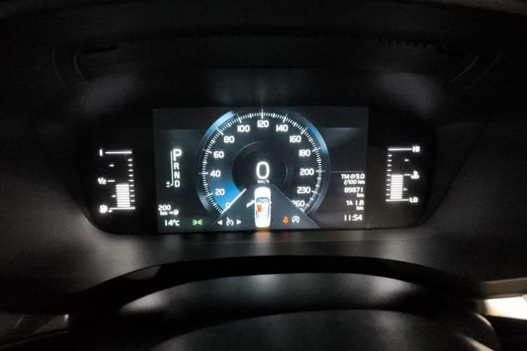 Used Volvo S60 2021 T4 Zhiyi Luxury Edition Instrument Cluster