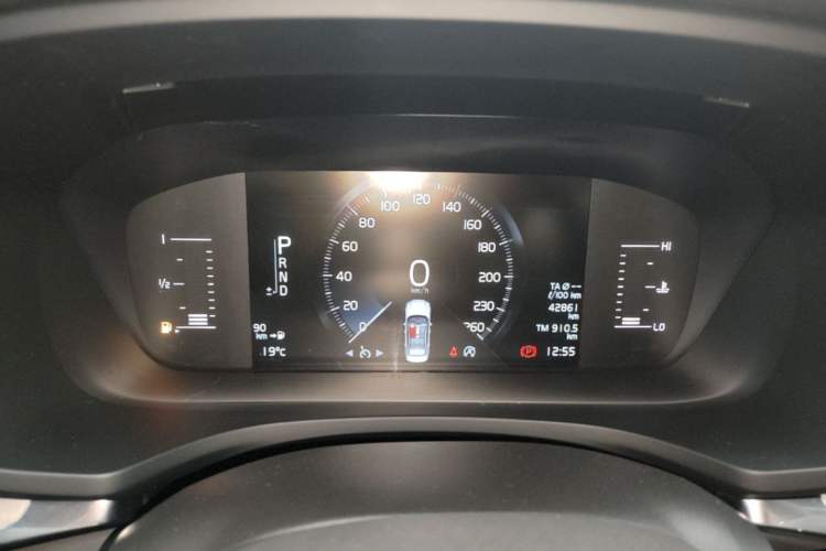 Used Volvo S60 2021 T4 Zhiyi Luxury Edition Instrument Cluster