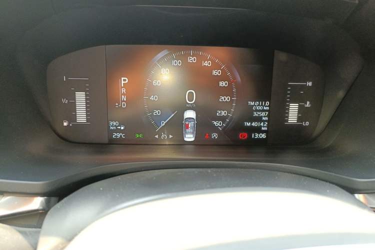 Used Volvo S60 2021 T4 Zhiyi Luxury Edition Instrument Cluster