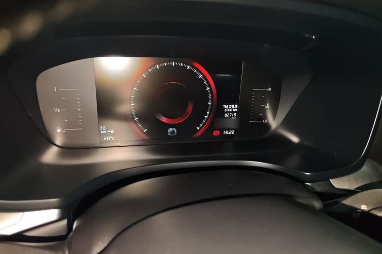 Used Volvo S60 2021 T4 Zhiyi Luxury Edition Instrument Cluster