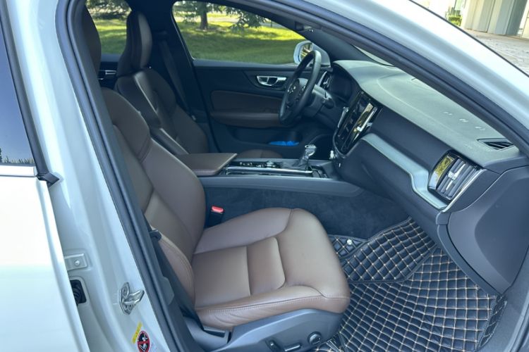 Used Volvo S60 2021 T4 Zhiyi Luxury Edition Interior 10