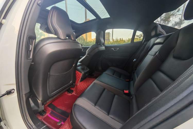 Used Volvo S60 2021 T4 Zhiyuan Sport Edition Interior 2