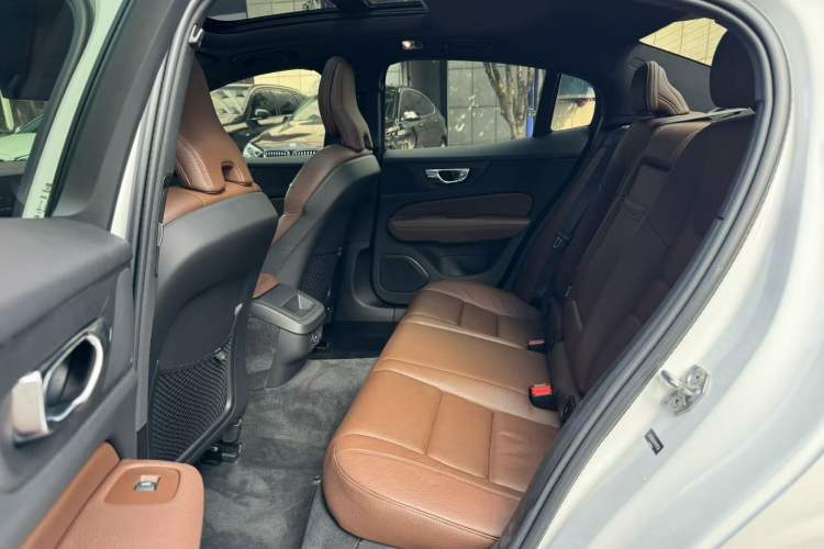 Used Volvo S60 2021 T4 Zhiyi Luxury Edition Interior 2