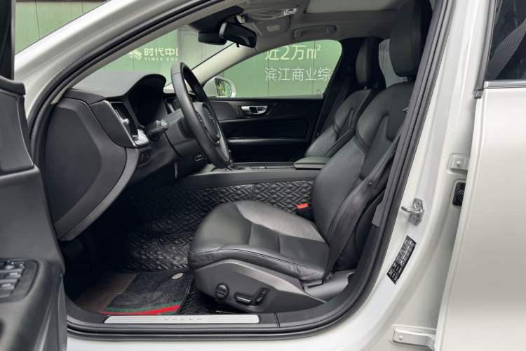 Used Volvo S60 2021 T4 Zhiyi Luxury Edition Interior 2