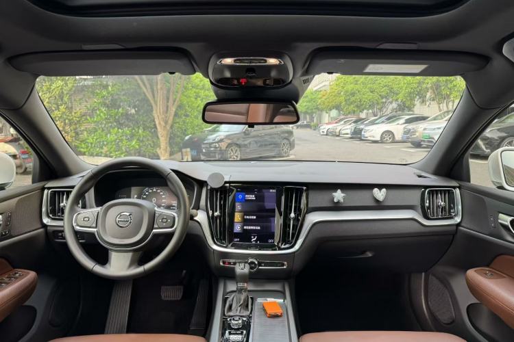 Used Volvo S60 2021 T4 Zhiyi Luxury Edition Interior 3