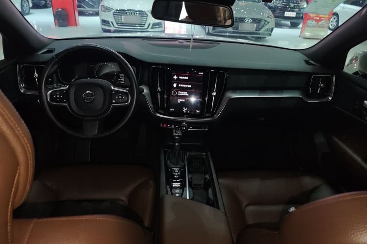 Used Volvo S60 2021 T4 Zhiyi Luxury Edition Interior 3