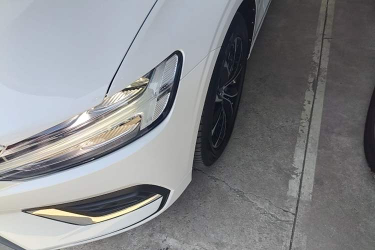 Used Volvo S60 2021 T4 Zhiyi Luxury Edition Left Front Headlight