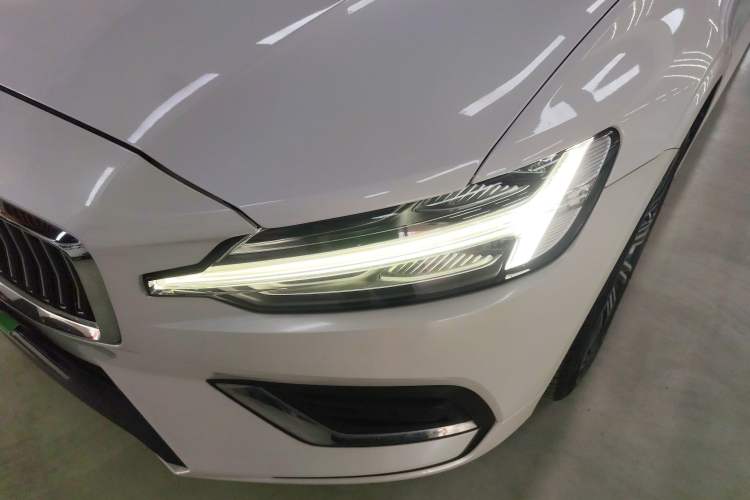 Used Volvo S60 2021 T4 Zhiyuan Luxury Edition Left Front Headlight