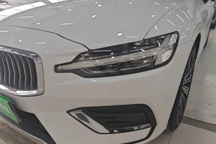Used Volvo S60 2021 T4 Zhiyuan Luxury Edition Left Front Headlight
