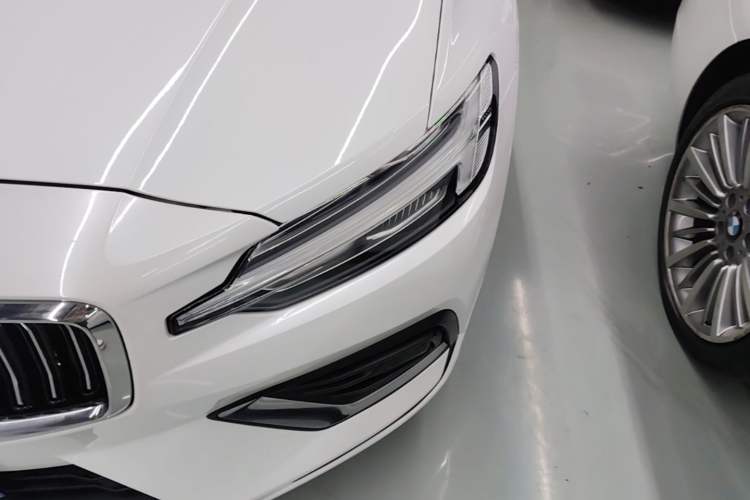 Used Volvo S60 2021 T4 Zhiyi Luxury Edition Left Front Headlight