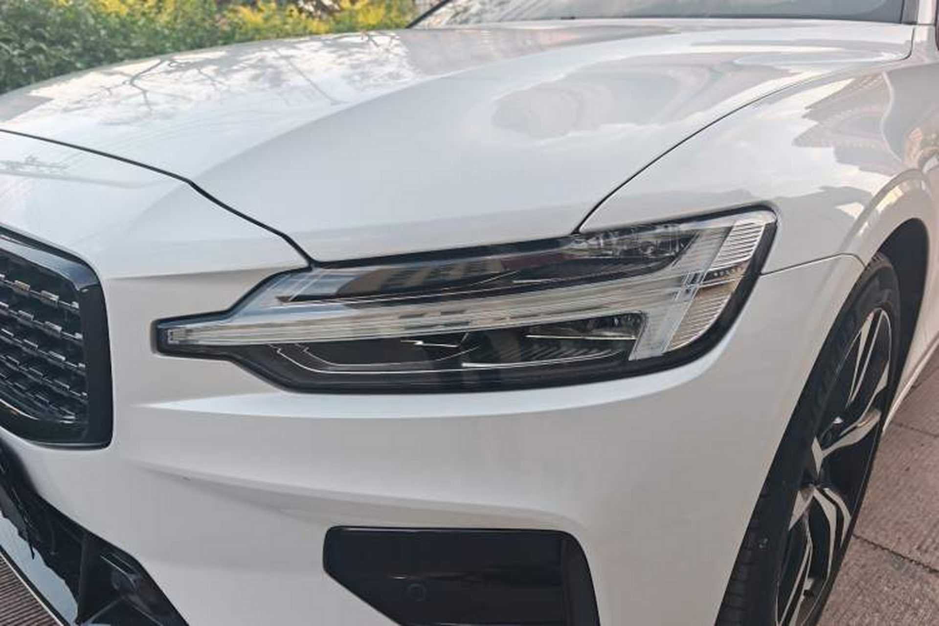 Used Volvo S60 2021 T4 Zhiyuan Sport Edition Left Front Headlight