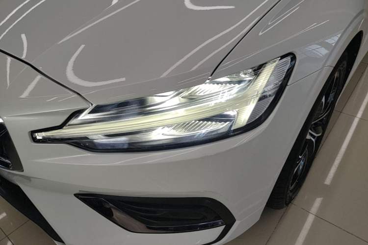 Used Volvo S60 2021 T4 Zhiyi Luxury Edition Left Front Headlight