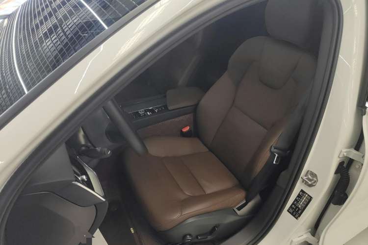 Used Volvo S60 2021 T4 Zhiyi Luxury Edition Left Front Seat