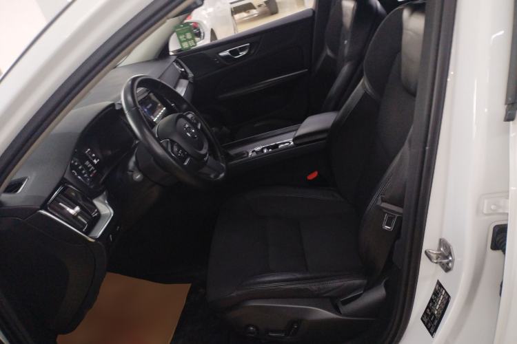 Used Volvo S60 2021 T3 SmartDrive Luxury Edition Left Front Seat