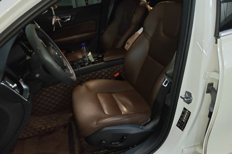 Used Volvo S60 2021 T4 Zhiyi Luxury Edition Left Front Seat