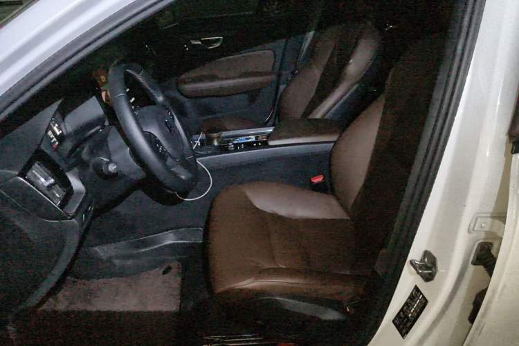 Used Volvo S60 2021 T4 Zhiyi Luxury Edition Left Front Seat