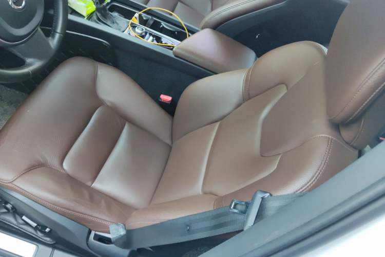 Used Volvo S60 2021 T4 Zhiyi Luxury Edition Left Front Seat