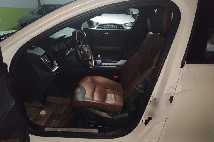 Used Volvo S60 2021 T4 Zhiyi Luxury Edition Left Front Seat