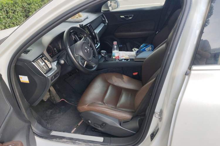 Used Volvo S60 2021 T4 Zhiyi Luxury Edition Left Front Seat