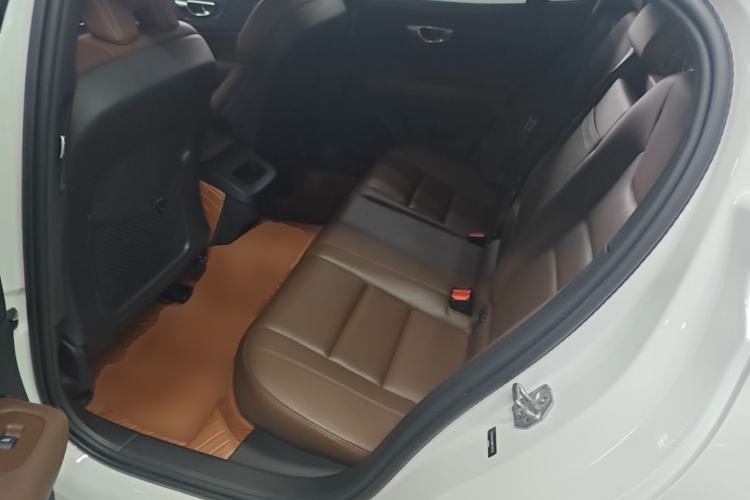 Used Volvo S60 2021 T4 Zhiyi Luxury Edition Left Rear Seat