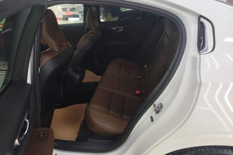 Used Volvo S60 2021 T4 Zhiyuan Luxury Edition Left Rear Seat