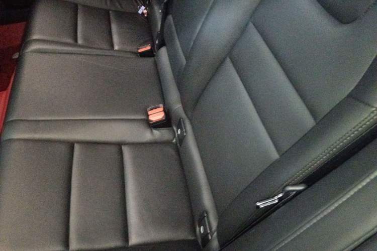 Used Volvo S60 2021 T4 Zhiyi Luxury Edition Left Rear Seat