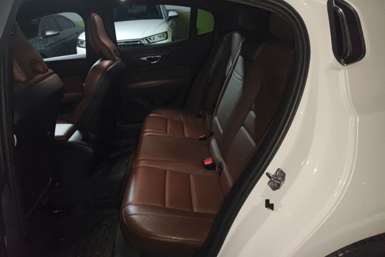 Used Volvo S60 2021 T4 Zhiyi Luxury Edition Left Rear Seat