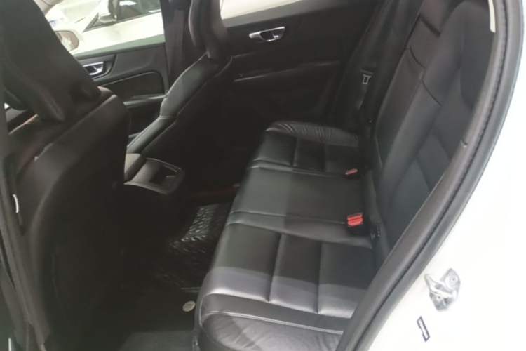 Used Volvo S60 2021 T4 Zhiyi Luxury Edition Left Rear Seat