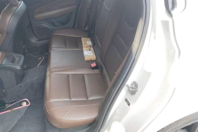 Used Volvo S60 2021 T4 Zhiyi Luxury Edition Left Rear Seat
