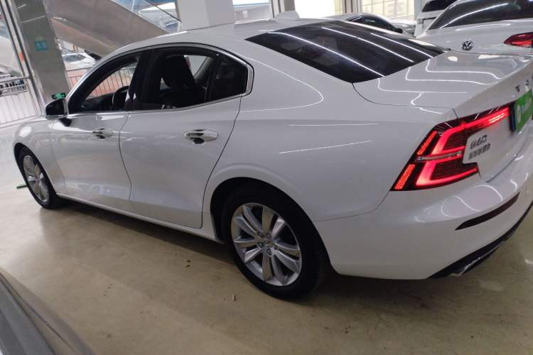 Used Volvo S60 2021 T3 SmartDrive Luxury Edition Left Side