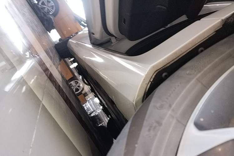 Used Volvo S60 2021 T4 Zhiyi Luxury Edition Left Side Sill