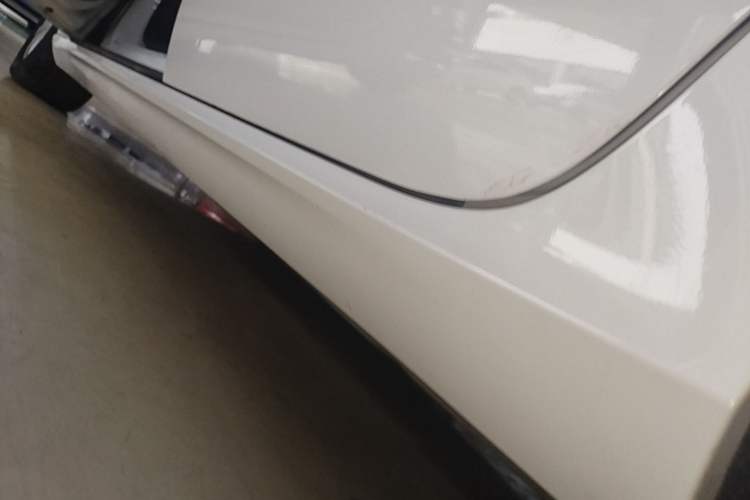 Used Volvo S60 2021 T3 SmartDrive Luxury Edition Left Side Sill
