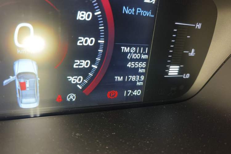 Used Volvo S60 2021 T4 Zhiyi Luxury Edition Odometer Close Up