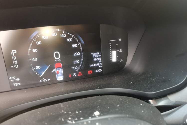 Used Volvo S60 2021 T4 Zhiyi Luxury Edition Odometer Close Up