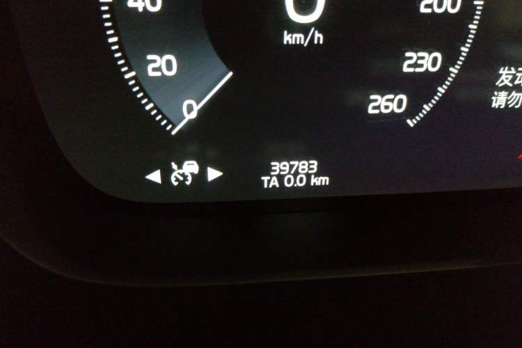 Used Volvo S60 2021 T4 Zhiyuan Sport Edition Odometer Close Up