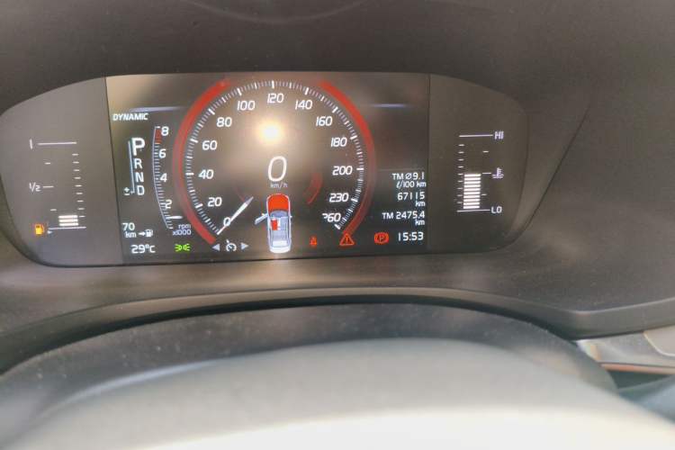 Used Volvo S60 2021 T4 Zhiyi Luxury Edition Odometer Close Up