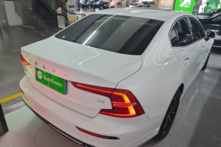 Used Volvo S60 2021 T4 Zhiyi Luxury Edition Rear