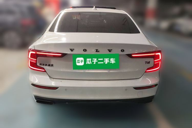 Used Volvo S60 2021 T4 Zhiyi Luxury Edition Rear